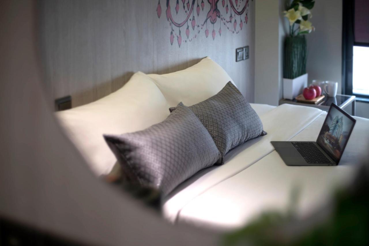 Hotel 81 Premier Princess Singapore Eksteriør billede